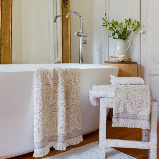 DEVILLA | Designer Towel Set (code: BUTC 00)